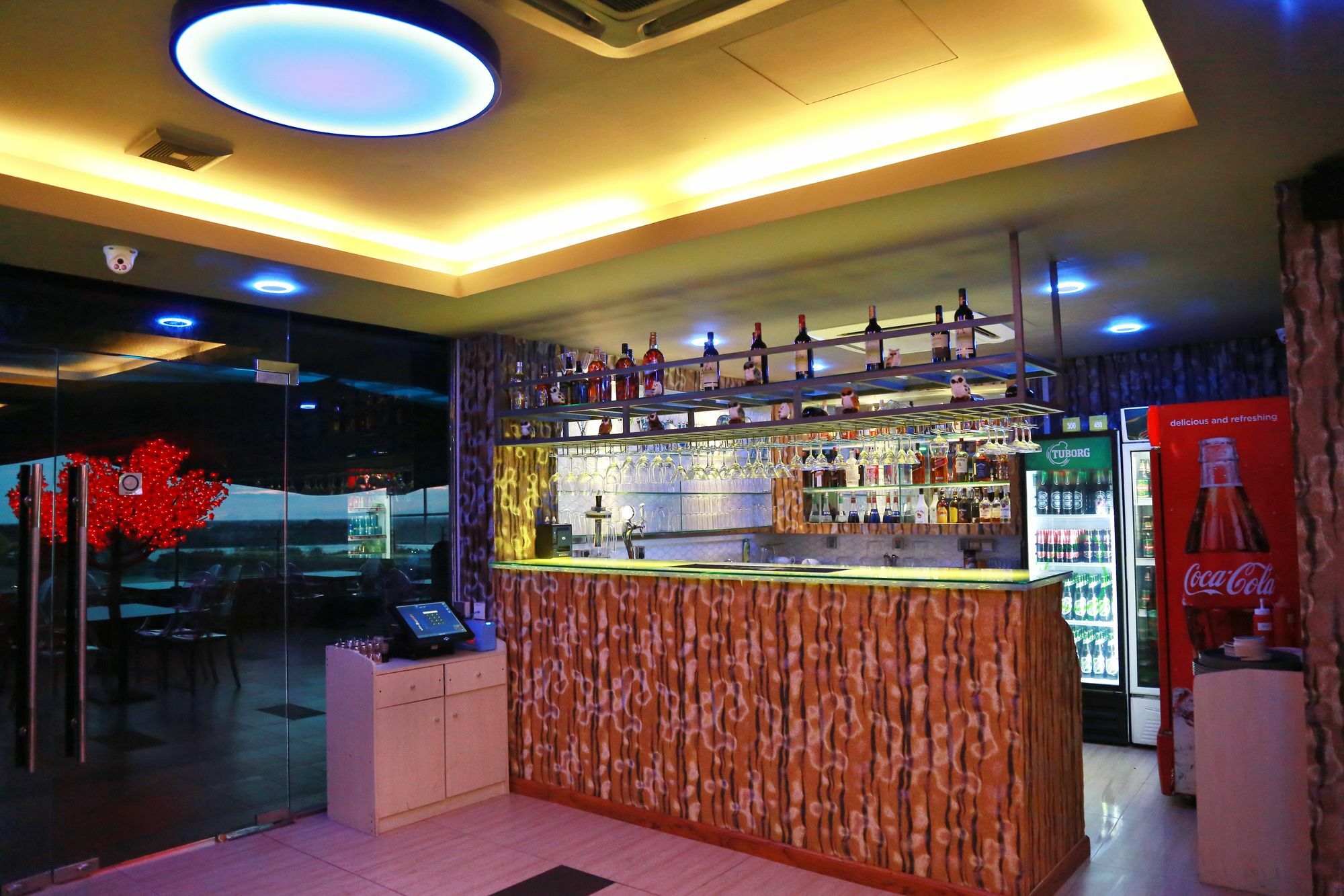Uptown Hotel Yangon Exterior photo